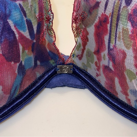 🆕VICTORIAS SECRET PUSH-UP BRA - Picture 2 of 10